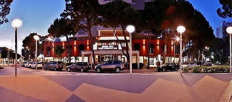 Hotel Savoia Lignano Sabbiadoro Exterior photo